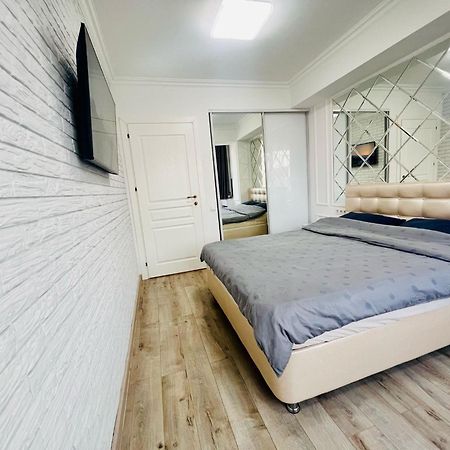 Central Eco View Apartment تشيسيناو المظهر الخارجي الصورة