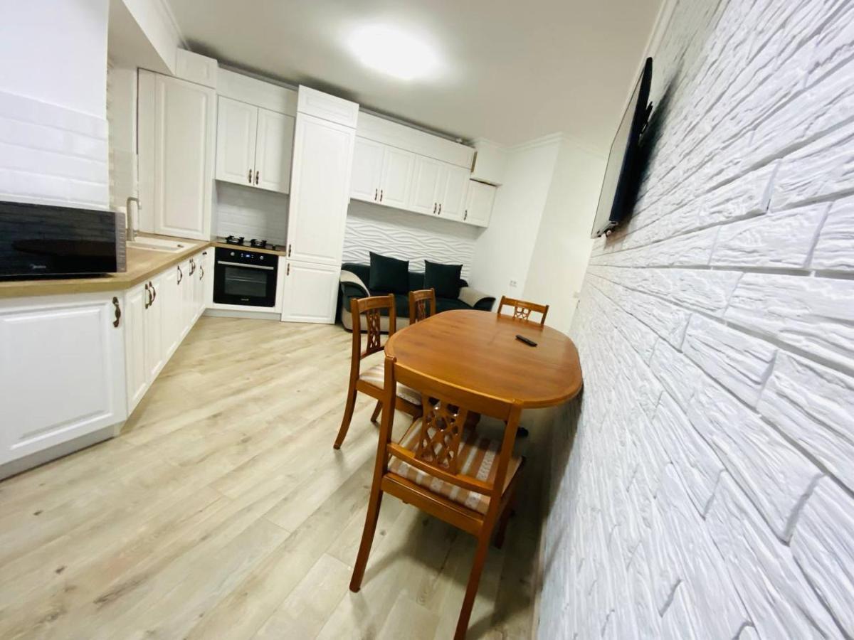 Central Eco View Apartment تشيسيناو المظهر الخارجي الصورة