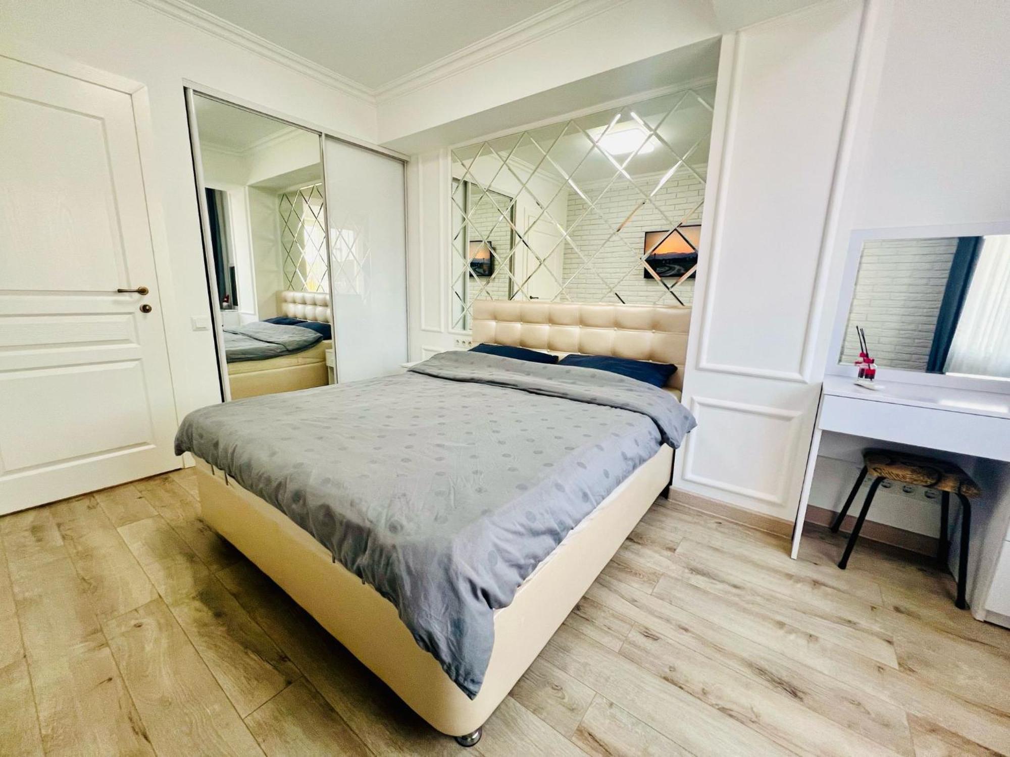 Central Eco View Apartment تشيسيناو المظهر الخارجي الصورة
